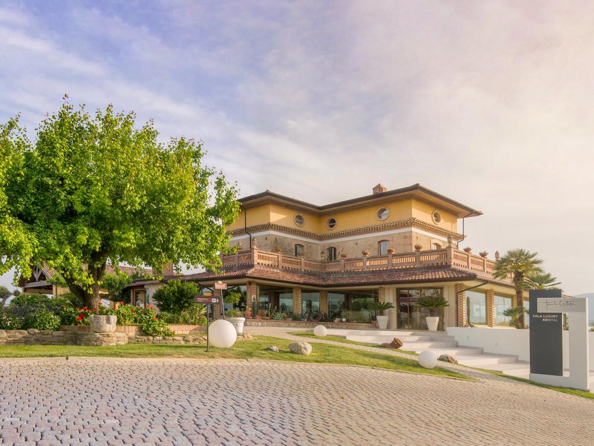 Una Hotels Tenuta Contessa Farm & Spa Cosenza Montalto Uffugo Exterior foto